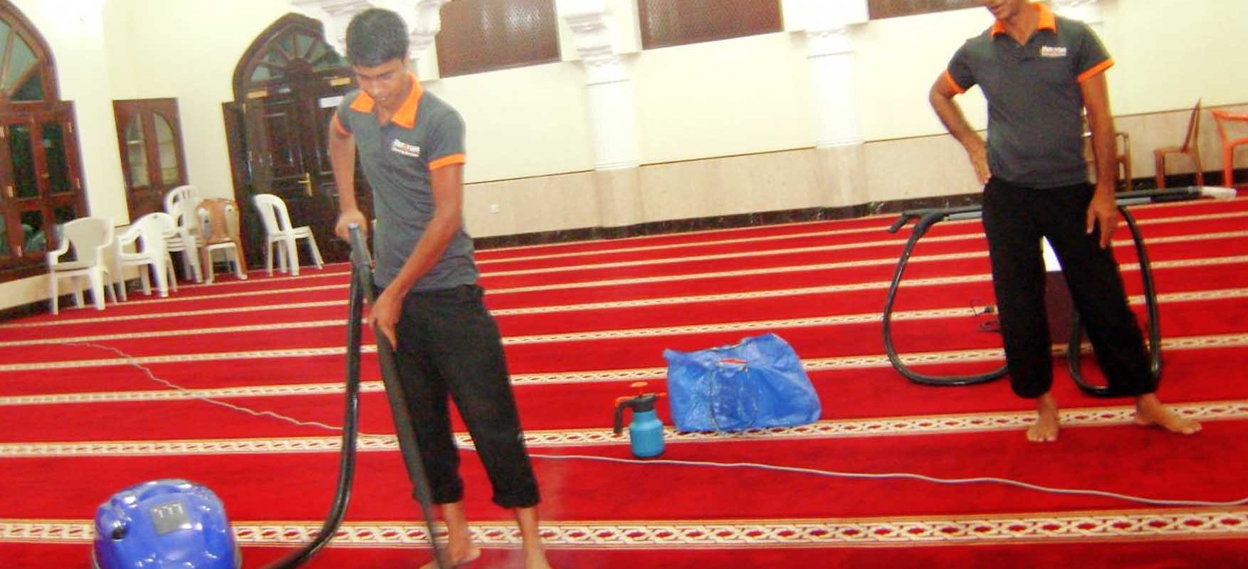 cleaning_mosque